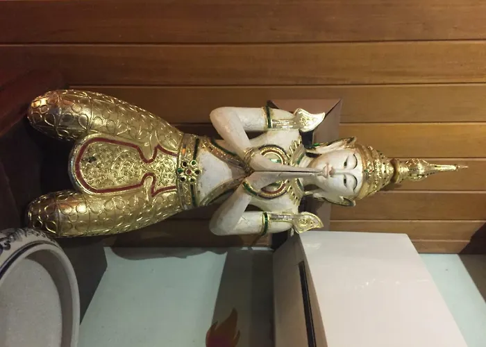 招待所 Shanti 2*