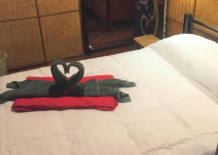 Shanti 招待所 2*